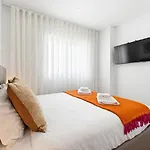Guestready - Elegant Retreat With Terrace In