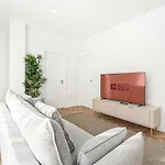 Guestready - Elegant Retreat With Terrace In Apartman Porto